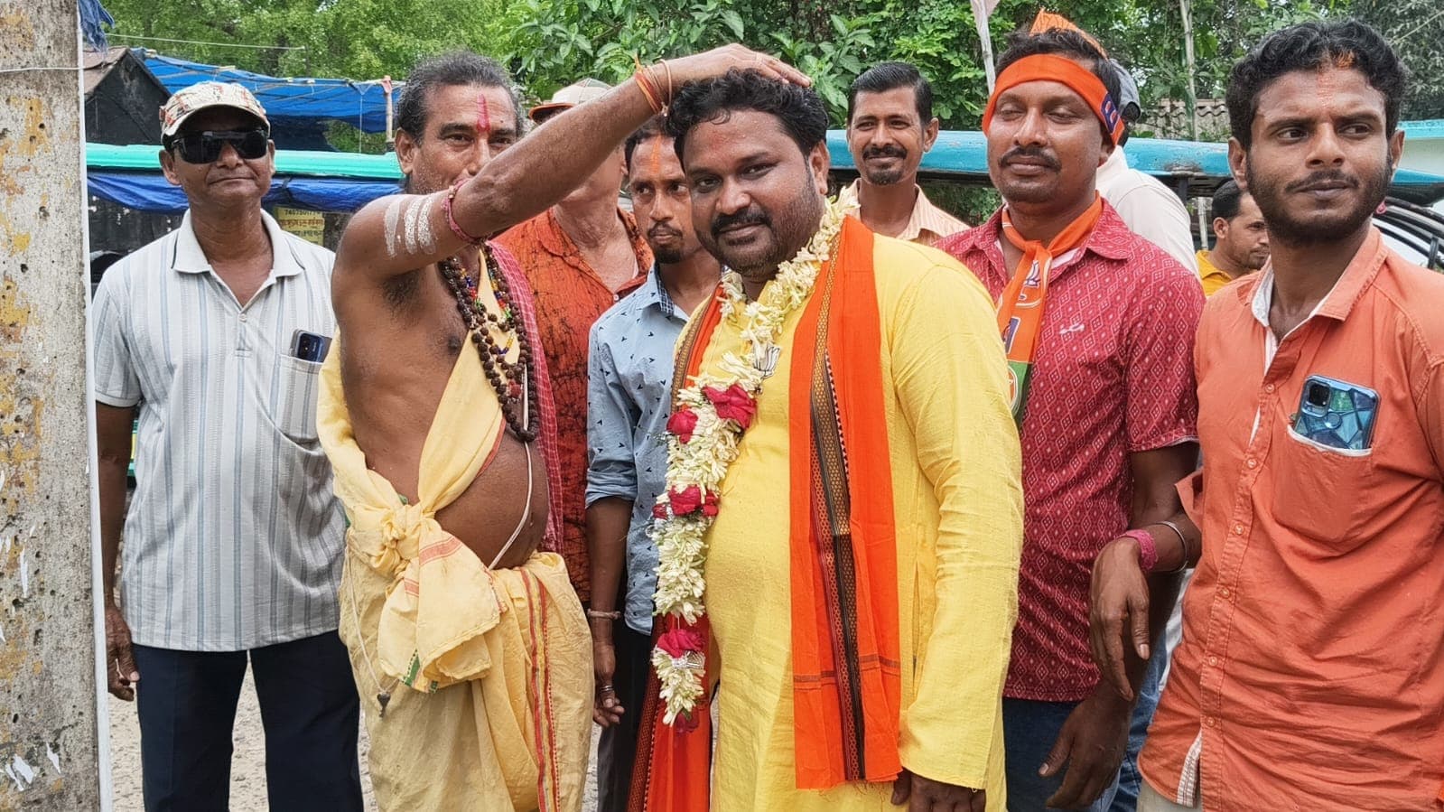 গরমেই চলছে ভোটের প্রচার