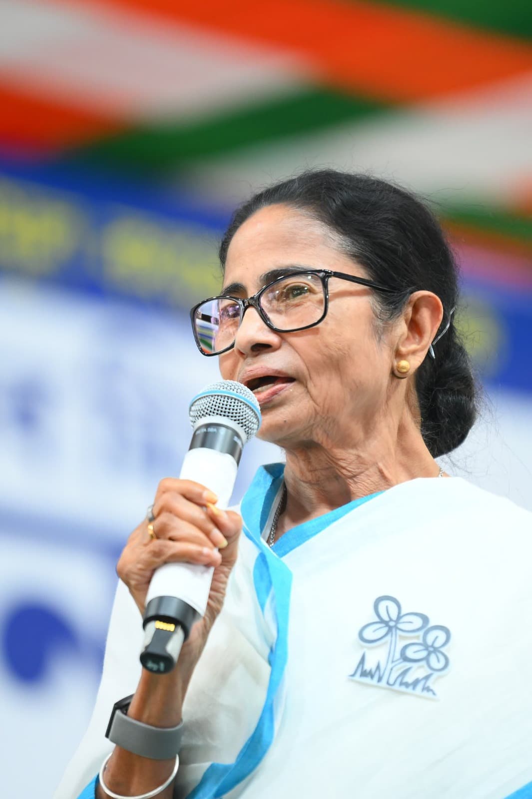 Mamata blames AIMIM, ISF for gherao of judicial officers. Accuses Cong, BJP of instigation